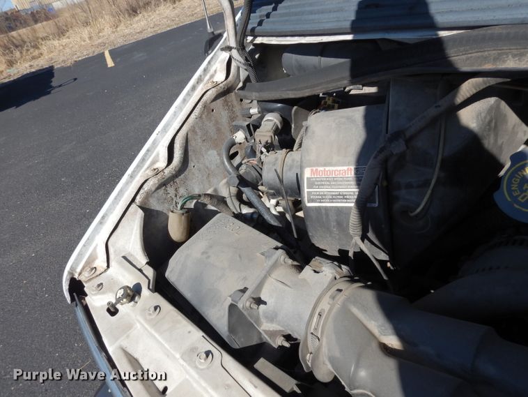 image for item DG6317 1997 Ford Aerostar XLT van
