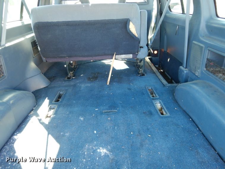 image for item DG6317 1997 Ford Aerostar XLT van