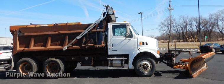 image for item DG6322 2009 Sterling L-Line dump truck