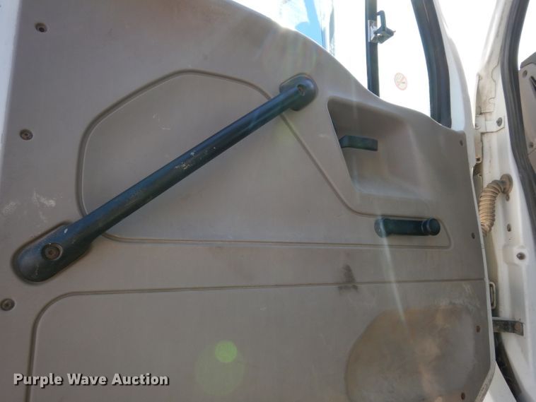 image for item DG6322 2009 Sterling L-Line dump truck