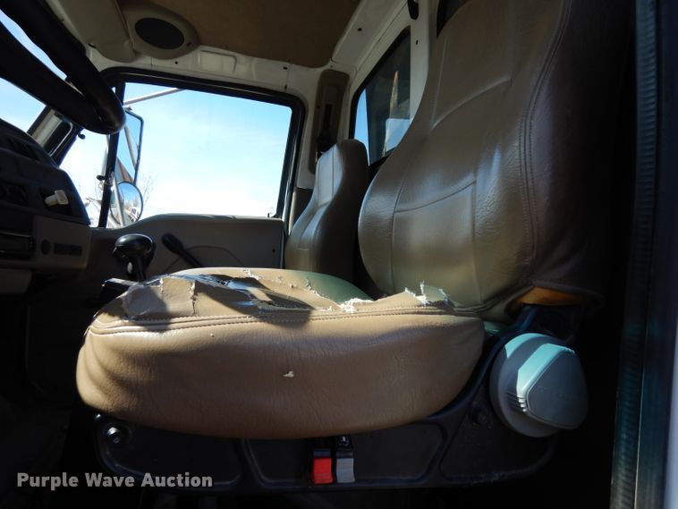 image for item DG6322 2009 Sterling L-Line dump truck