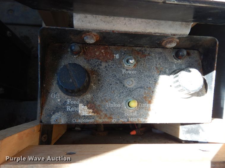 image for item DG6322 2009 Sterling L-Line dump truck