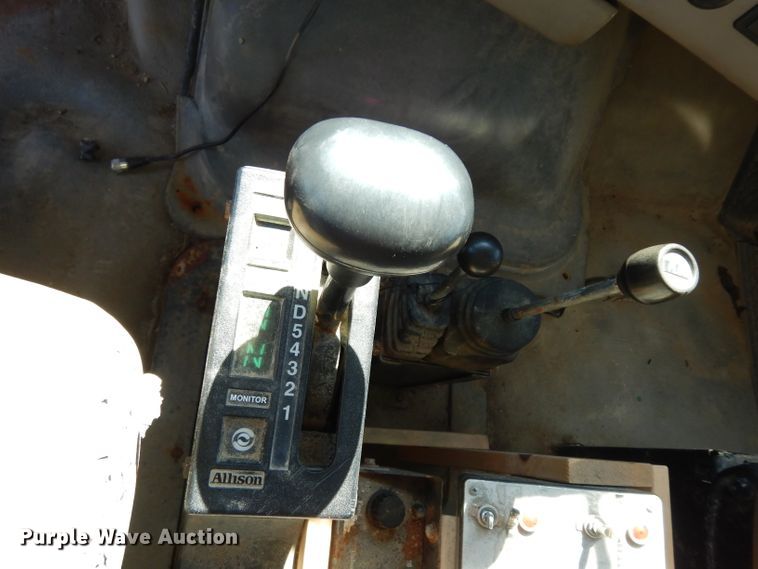 image for item DG6322 2009 Sterling L-Line dump truck