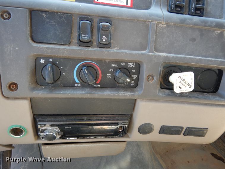 image for item DG6322 2009 Sterling L-Line dump truck