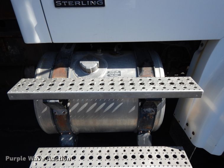 image for item DG6322 2009 Sterling L-Line dump truck