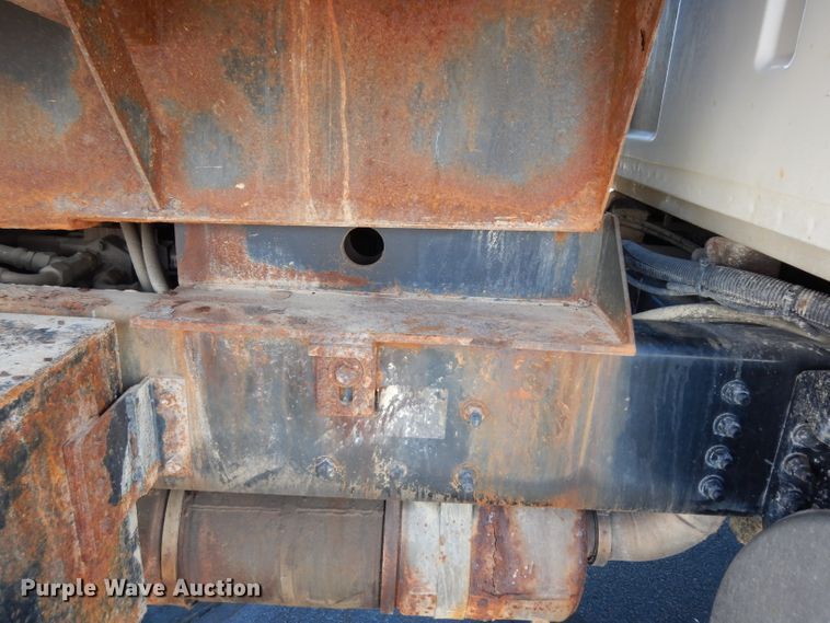 image for item DG6322 2009 Sterling L-Line dump truck