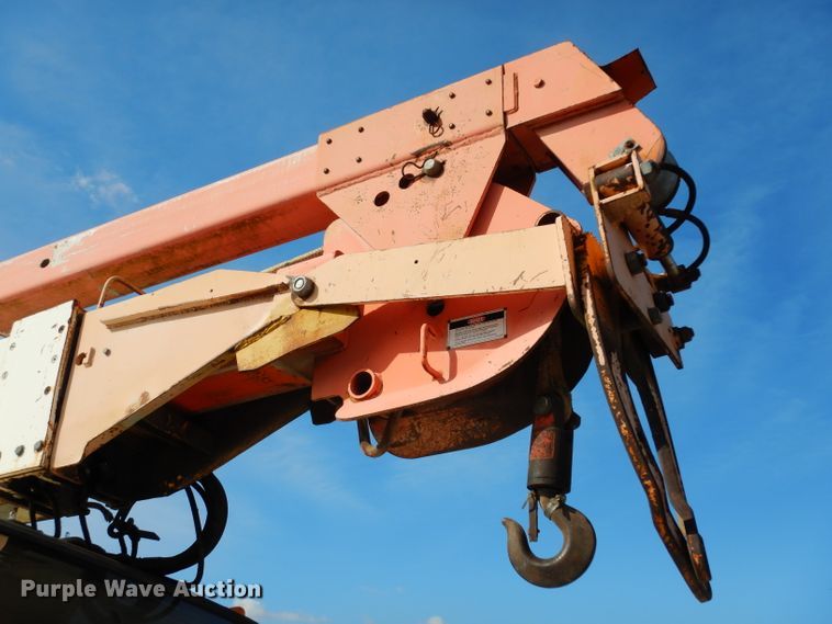 image for item DG6338 1981 GMC TopKick crane truck