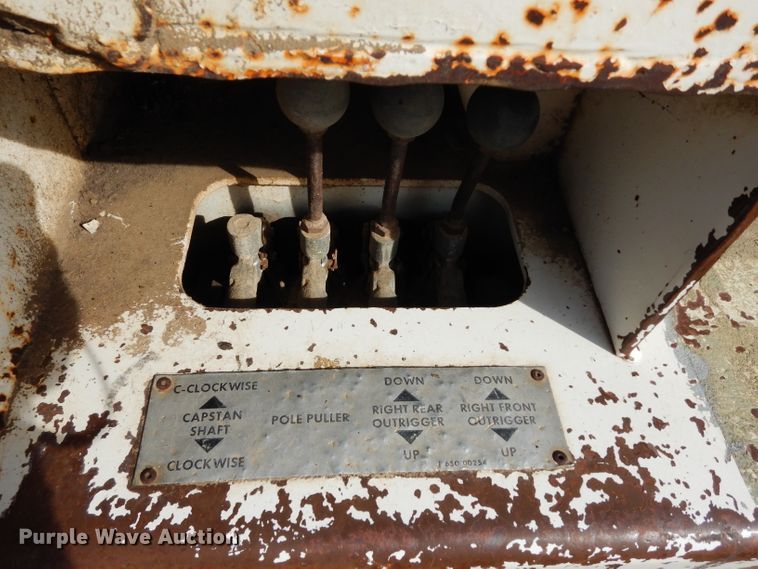 image for item DG6338 1981 GMC TopKick crane truck