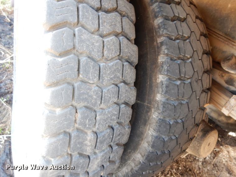 image for item DG6338 1981 GMC TopKick crane truck