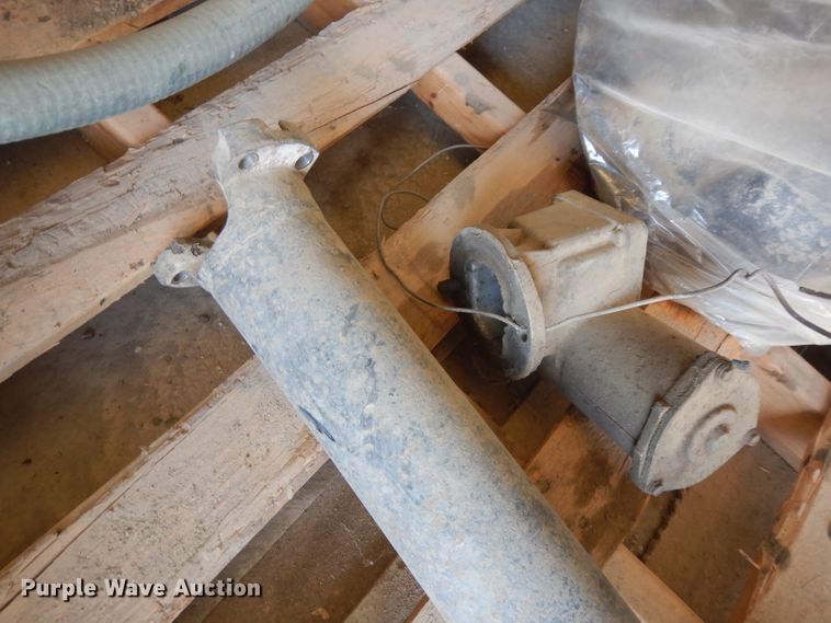 image for item DG6338 1981 GMC TopKick crane truck