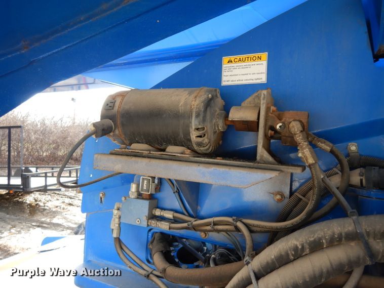 image for item DG6342 2000 Up Right SB60 boom lift