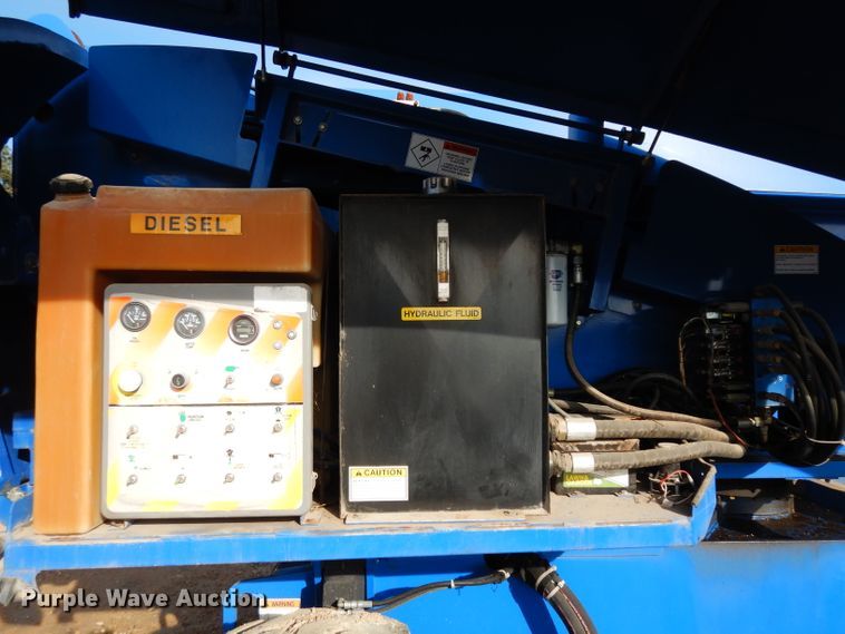 image for item DG6342 2000 Up Right SB60 boom lift