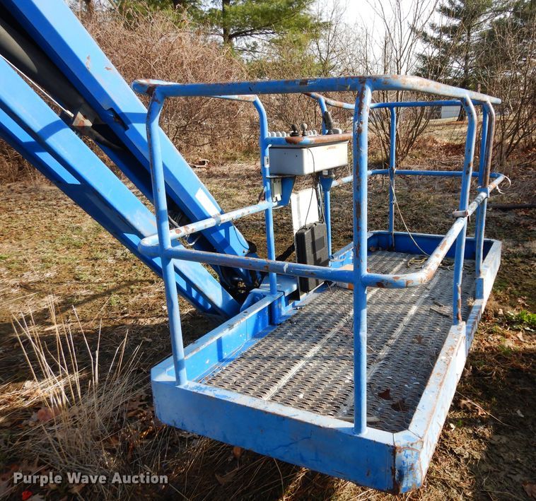 image for item DG6342 2000 Up Right SB60 boom lift
