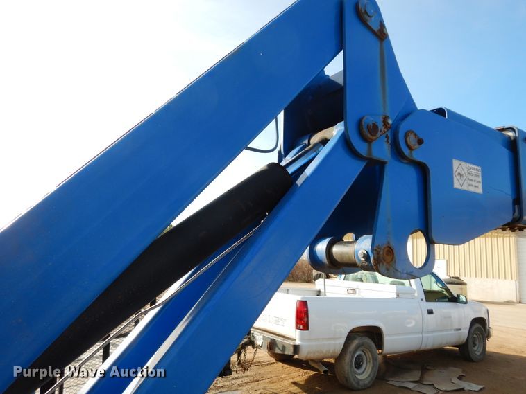 image for item DG6342 2000 Up Right SB60 boom lift
