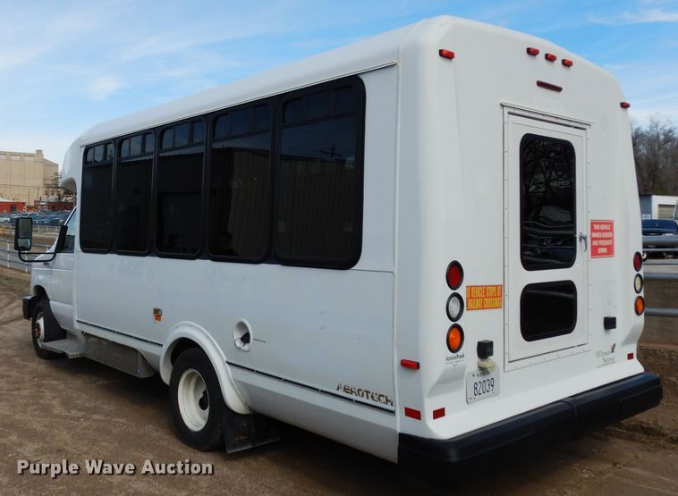 image for item DG6346 2012 Ford E450 Super Duty shuttle bus
