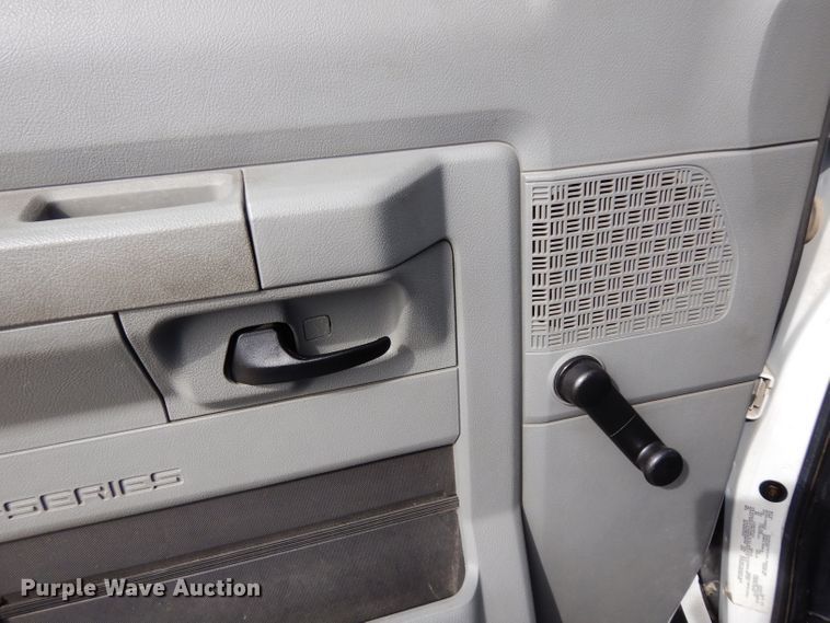 image for item DG6346 2012 Ford E450 Super Duty shuttle bus