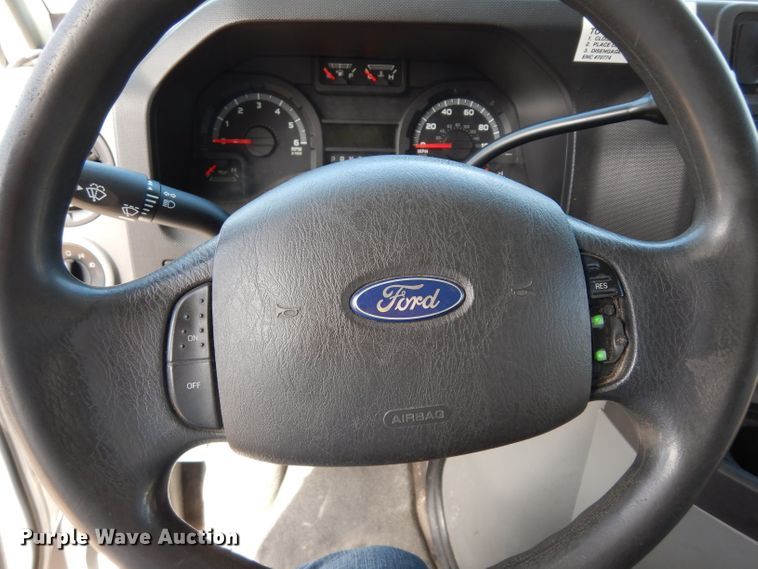 image for item DG6346 2012 Ford E450 Super Duty shuttle bus