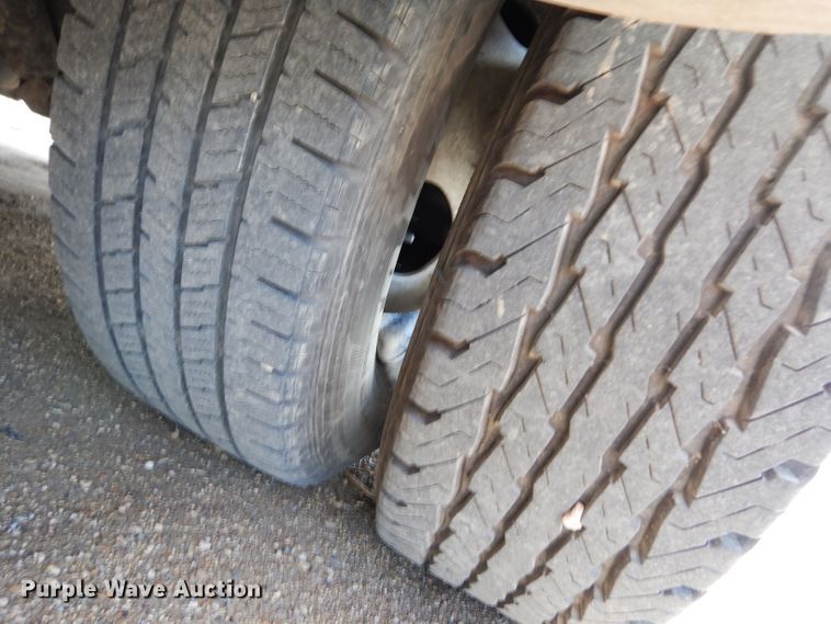 image for item DG6346 2012 Ford E450 Super Duty shuttle bus