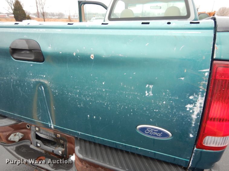 image for item DG6352 1998 Ford F150 pickup truck