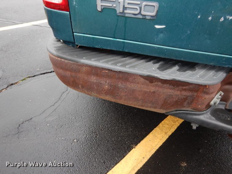 image for item DG6352 1998 Ford F150 pickup truck