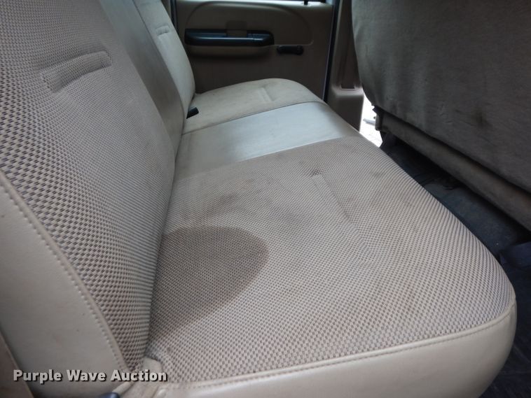 image for item DG6357 2006 Ford F450 Super Duty XL Crew Cab flatbed truck