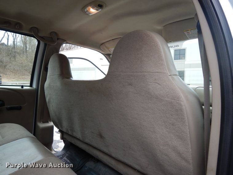 image for item DG6357 2006 Ford F450 Super Duty XL Crew Cab flatbed truck