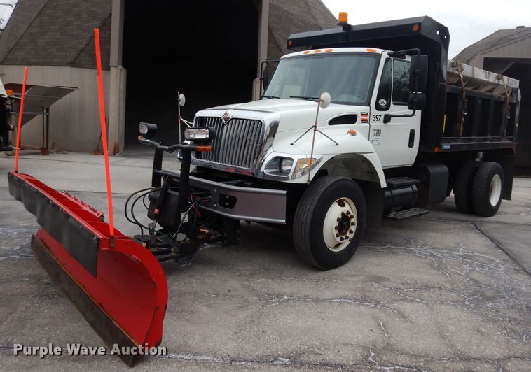 image for item DG6358 2007 International 7300 dump truck