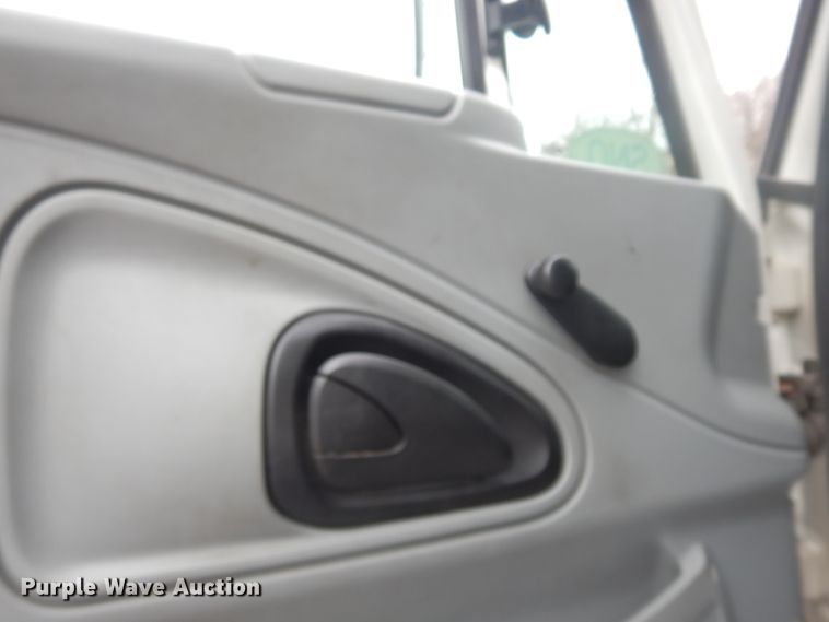 image for item DG6358 2007 International 7300 dump truck