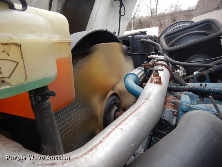 image for item DG6358 2007 International 7300 dump truck