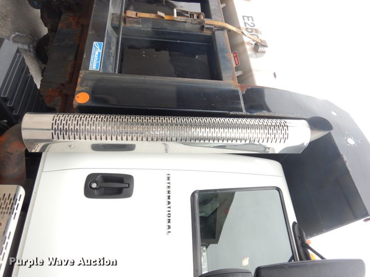 image for item DG6358 2007 International 7300 dump truck