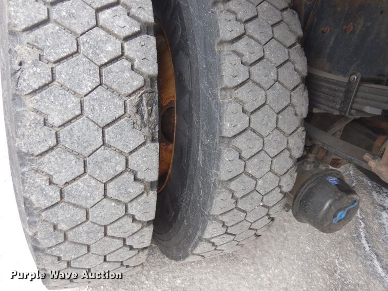 image for item DG6358 2007 International 7300 dump truck