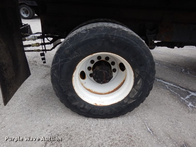 image for item DG6358 2007 International 7300 dump truck