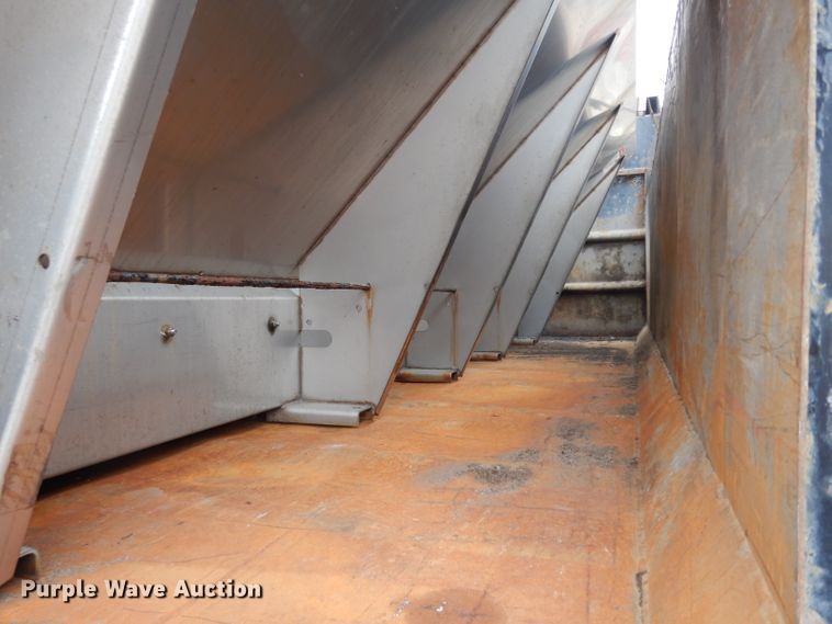 image for item DG6358 2007 International 7300 dump truck