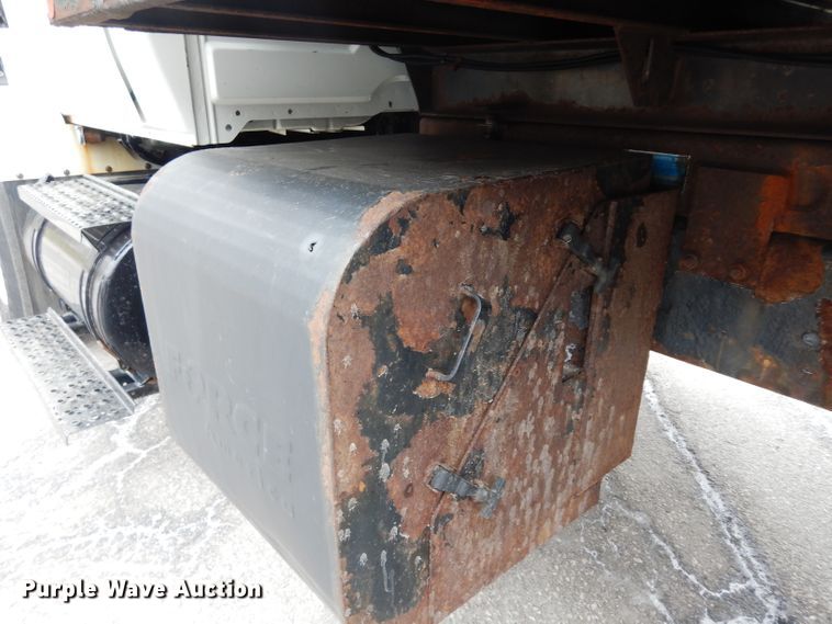 image for item DG6358 2007 International 7300 dump truck