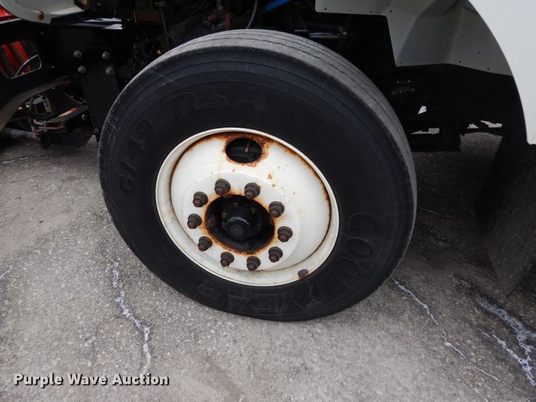 image for item DG6358 2007 International 7300 dump truck