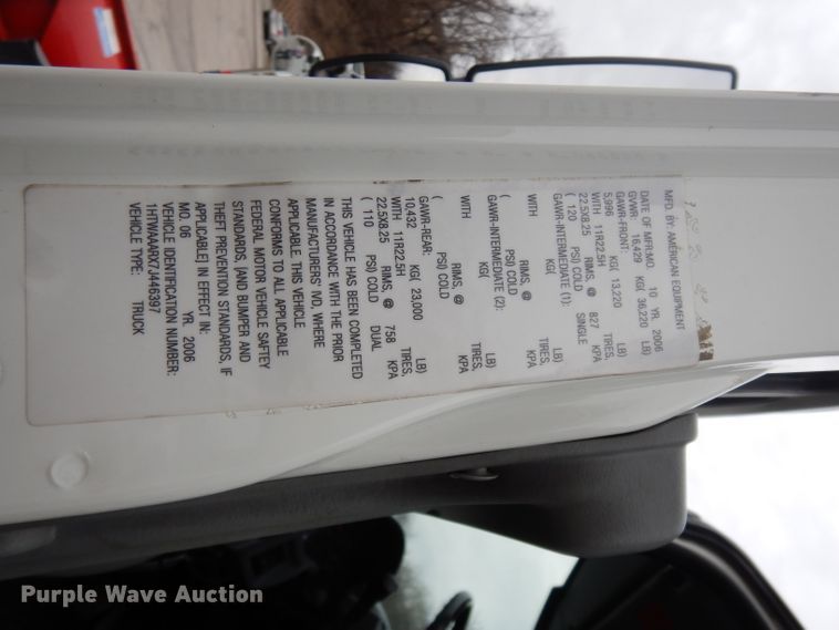 image for item DG6358 2007 International 7300 dump truck