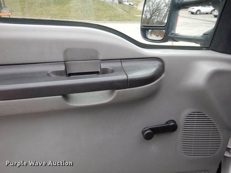 image for item DG6359 2007 Ford F450 Super Duty XL dump truck