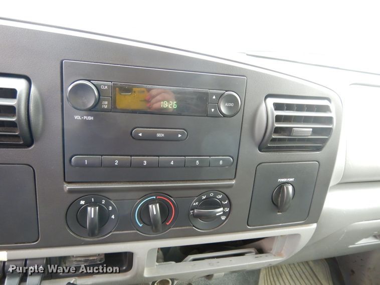 image for item DG6359 2007 Ford F450 Super Duty XL dump truck