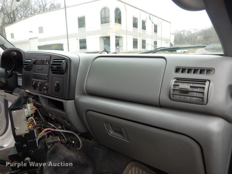 image for item DG6359 2007 Ford F450 Super Duty XL dump truck