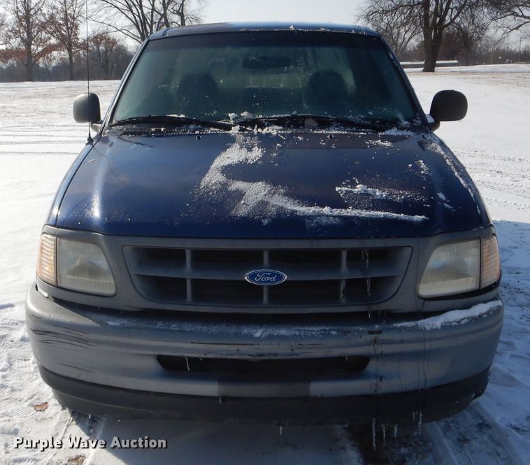 image for item DH6328 1997 Ford F150 pickup truck