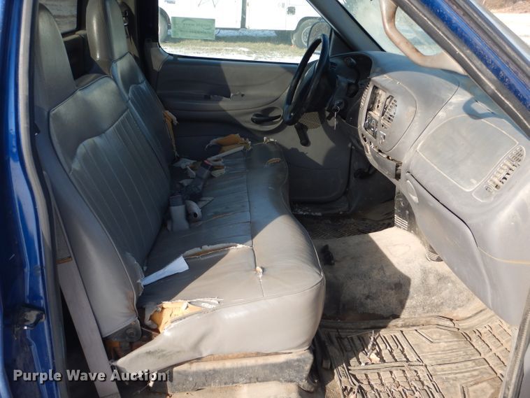 image for item DH6328 1997 Ford F150 pickup truck