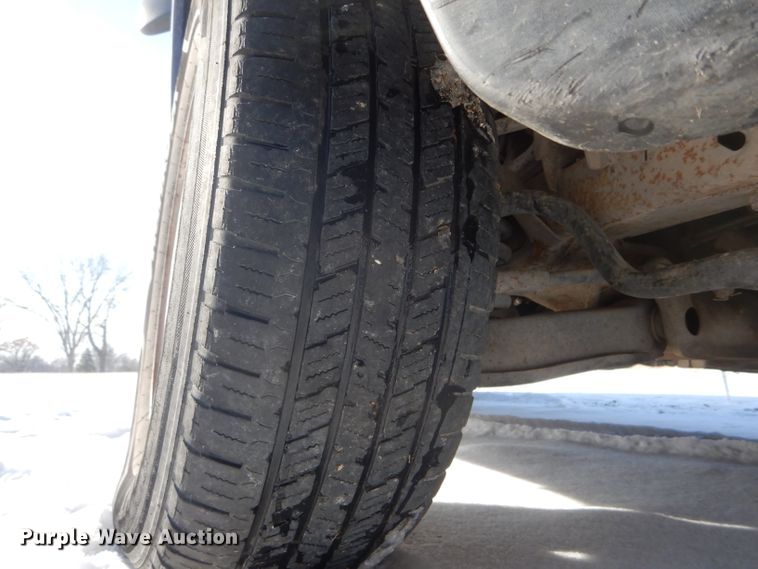 image for item DH6328 1997 Ford F150 pickup truck