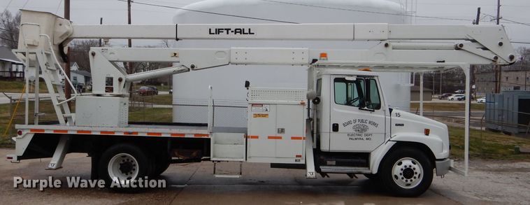 image for item DH6477 2000 Freightliner FL70 bucket truck