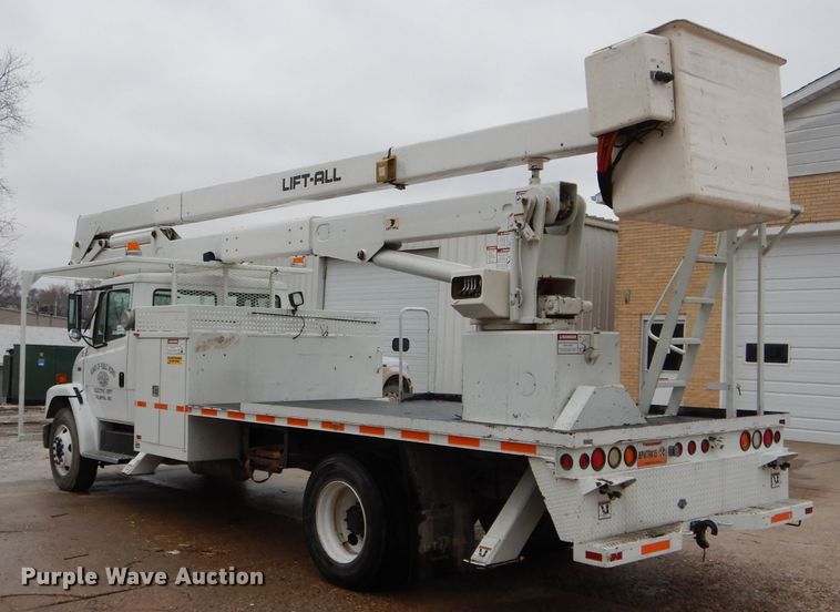 image for item DH6477 2000 Freightliner FL70 bucket truck