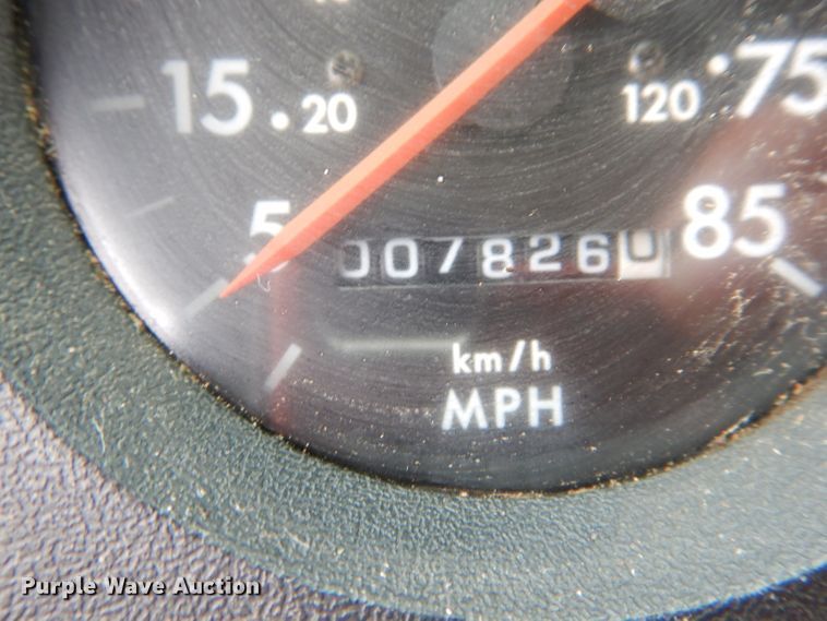 image for item DH6477 2000 Freightliner FL70 bucket truck