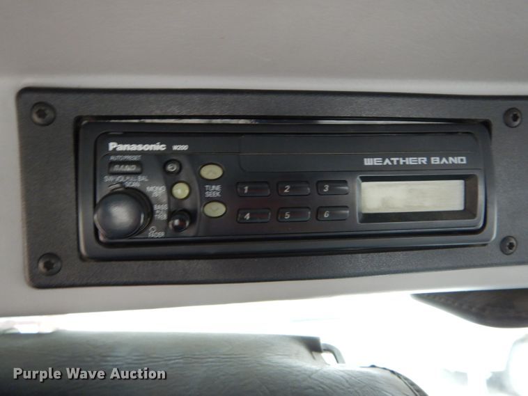 image for item DH6477 2000 Freightliner FL70 bucket truck