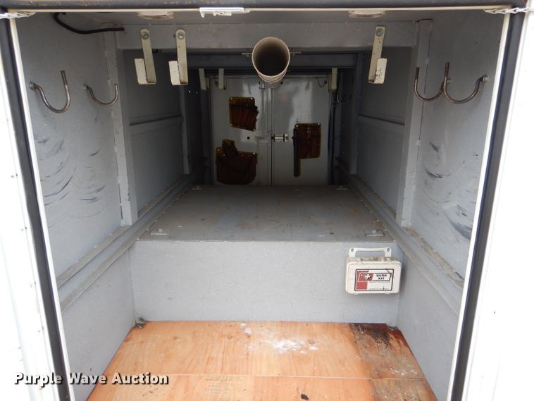 image for item DH6477 2000 Freightliner FL70 bucket truck