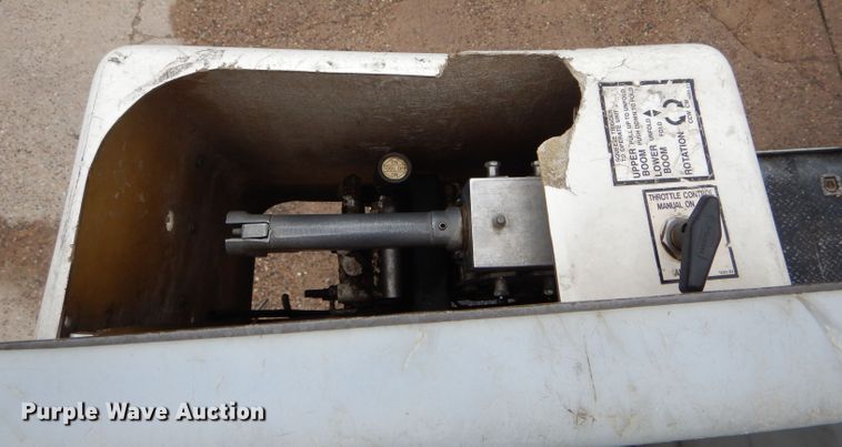 image for item DH6477 2000 Freightliner FL70 bucket truck