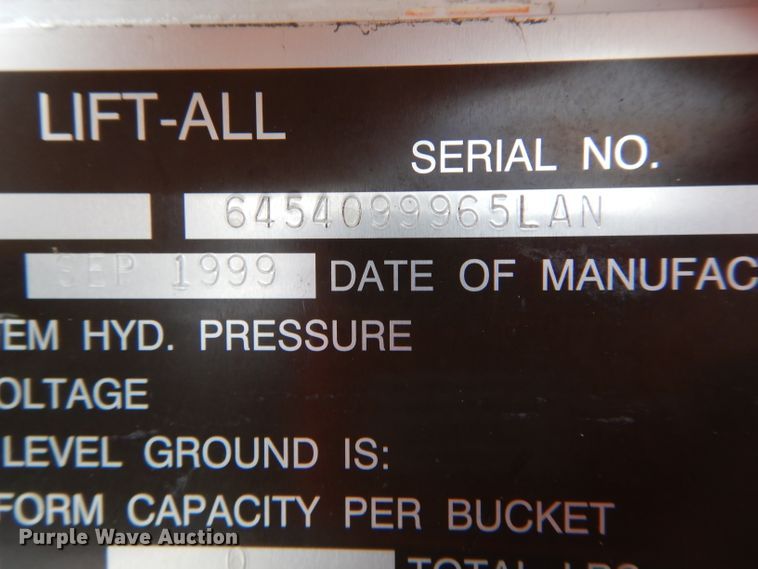 image for item DH6477 2000 Freightliner FL70 bucket truck