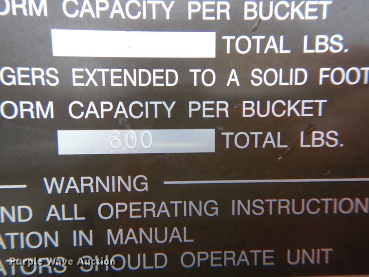 image for item DH6477 2000 Freightliner FL70 bucket truck